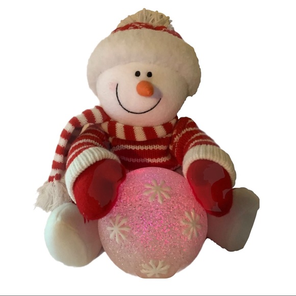 Avon Snowy Glow Plush Snowman LCD Multicolor Light Changing Christmas Decoration - Picture 12 of 14